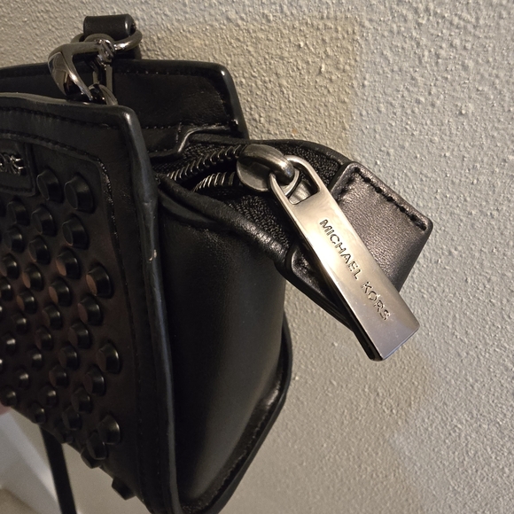 Small Black Michael Kors Purse - Picture 10 of 12